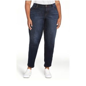 Terra & Sky Women’s Plus Size Repreve Classic Straight Leg Jeans W/Tummy Control